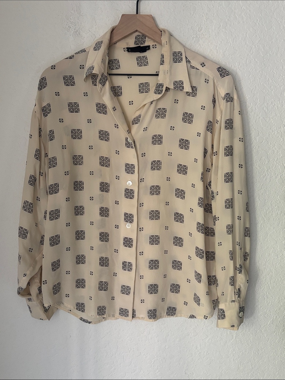 VINTAGE Silk Harve Benard Cream Button-Down witj geometric print size 10
